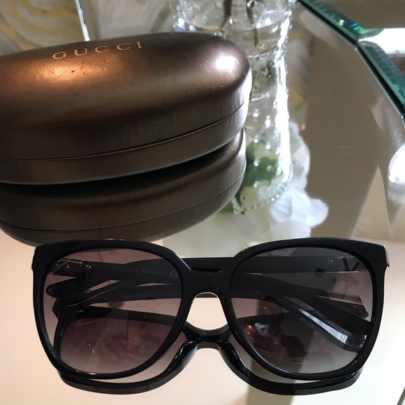 Gucci Sunglasses - Picture 2 of 7